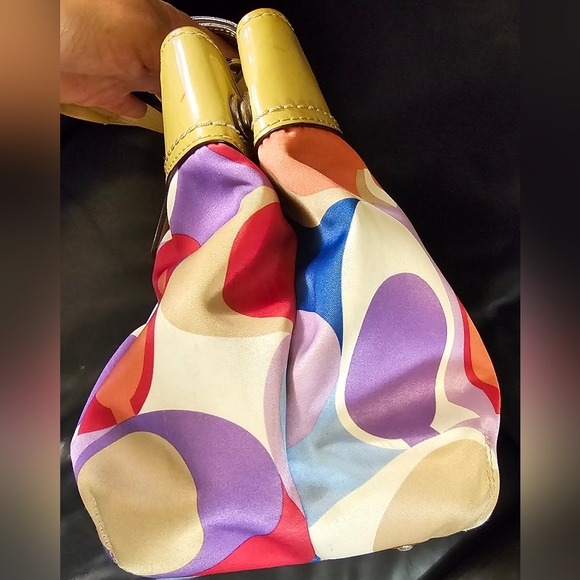 Coach Multicolored Sateen Soho Pleated Scarf Print purse bag EUC - Picture 14 of 16